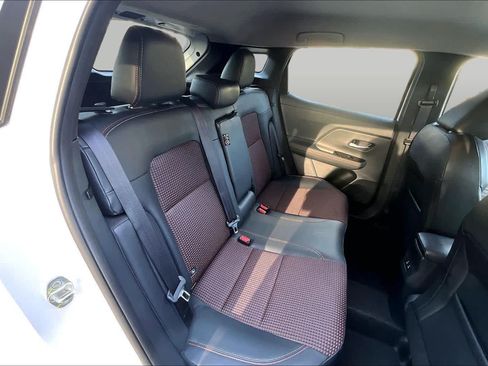 Certified 2025 Nissan Kicks SR FWD image 20