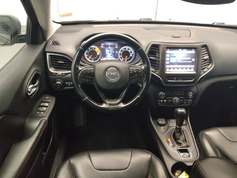 Used 2020 Jeep Cherokee Trailhawk w/ Comfort/Convenience Group AWD/4WD image 22