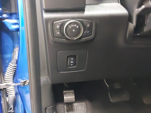 Used 2016 Ford F150 XLT w/ Equipment Group 302A Luxury image 23