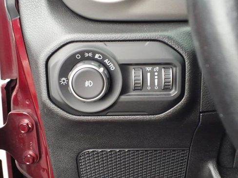 Used 2021 Jeep Wrangler Unlimited Sport AWD/4WD image 21