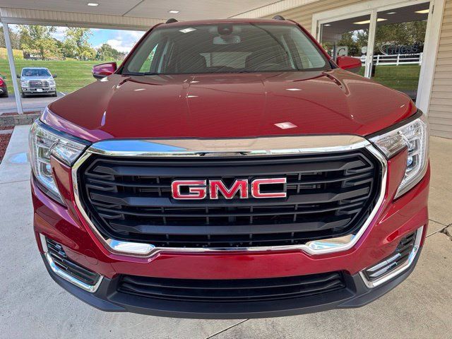 Used 2023 GMC Terrain SLE w/ Driver Convenience Package AWD/4WD image 10