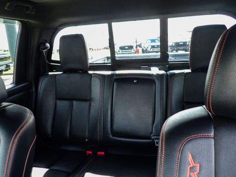 Used 2023 Nissan Titan PRO-4X w/ Pro-4x Convenience Package image 20