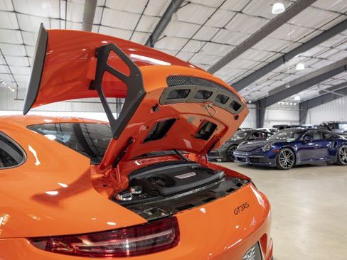 Used 2016 Porsche 911 GT3 RS image 23