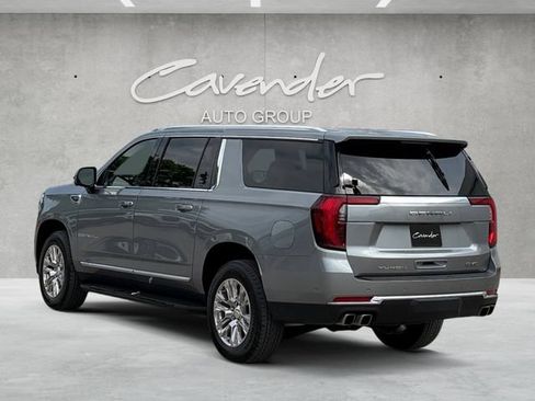 Used 2025 GMC Yukon XL Denali AWD/4WD image 14