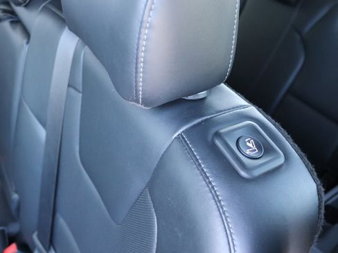 Used 2022 Kia Telluride EX image 8