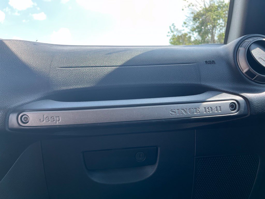 Used 2018 Jeep Wrangler Unlimited Sport S AWD/4WD image 20