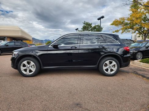 Certified 2018 Mercedes-Benz GLC 300 4MATIC image 4