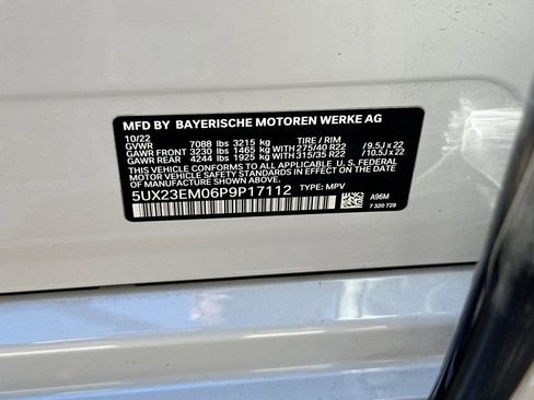 Used 2023 BMW X7 xDrive40i w/ Premium Package image 20