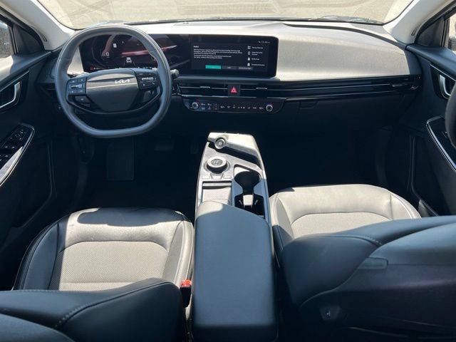 Certified 2025 Kia EV6 Light w/ Light LR Technology Package RWD image 12