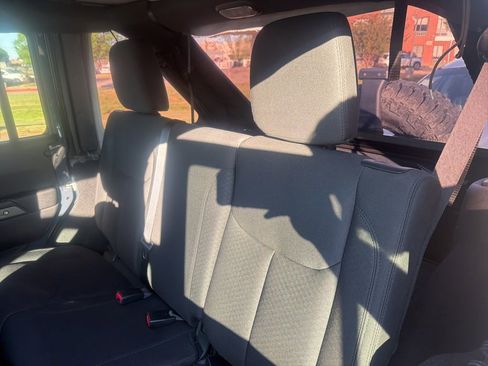 Used 2016 Jeep Wrangler Unlimited Sport w/ Quick Order Package 24S image 21