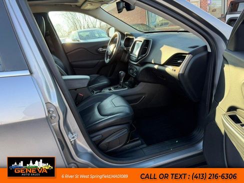Used 2015 Jeep Cherokee Limited image 11