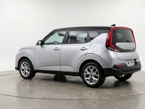 Used 2025 Kia Soul LX w/ LX Technology Package image 6
