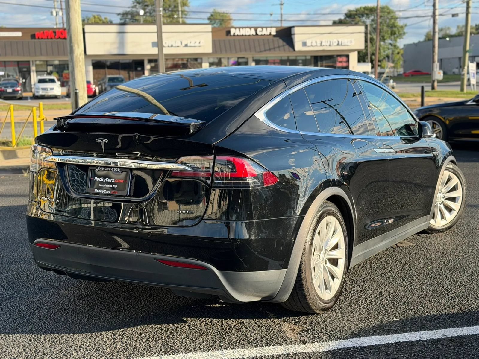 Used 2017 Tesla Model X 90D AWD/4WD image 5
