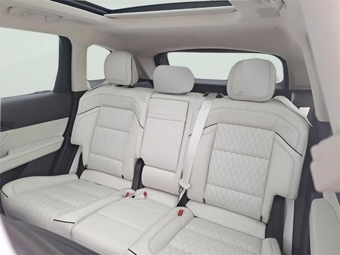 Used 2025 Lincoln Nautilus Black Label w/ Jet Appearance Package image 19