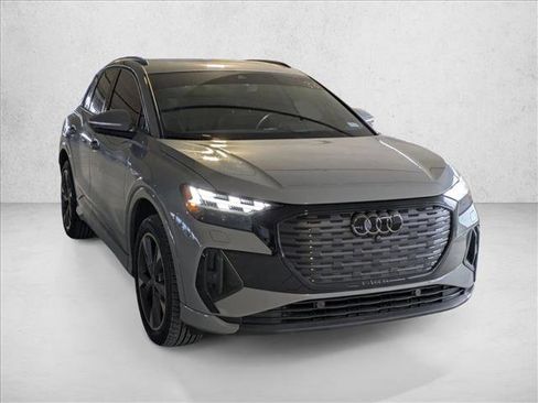 Used 2024 Audi Q4 e-tron Prestige w/ Black Optic Package image 3
