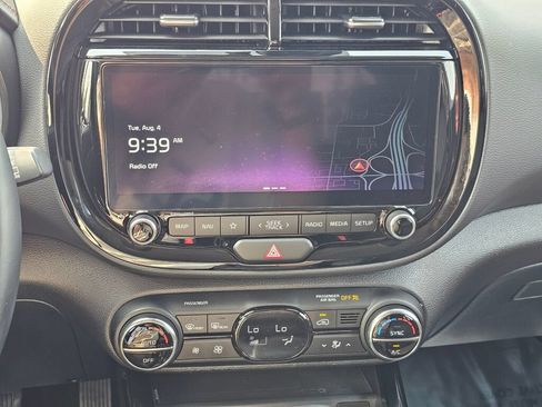 Certified 2024 Kia Soul GT-Line FWD image 14