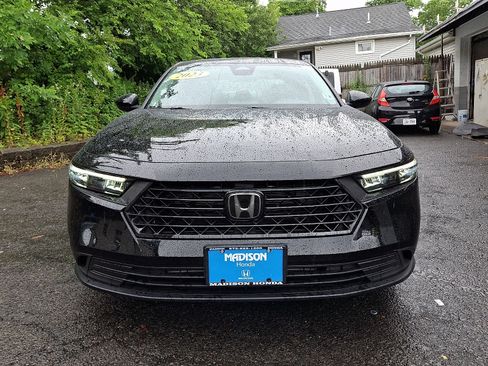 Used 2023 Honda Accord LX image 2