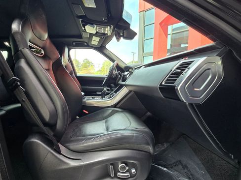 Used 2020 Land Rover Range Rover Sport SVR image 27