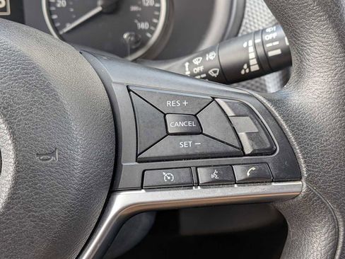 Used 2020 Nissan Kicks SV FWD image 23