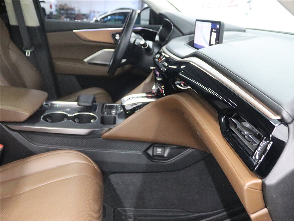 Used 2022 Acura MDX w/ Technology Package AWD/4WD image 34