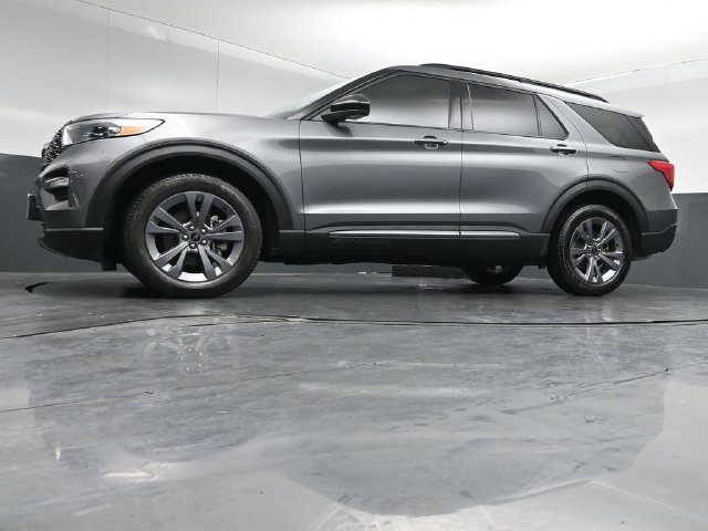 Certified 2023 Ford Explorer XLT w/ Equipment Group 202A AWD/4WD image 40