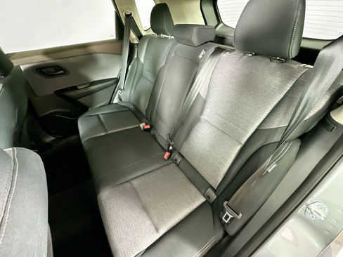 Used 2021 Nissan Rogue S FWD image 32