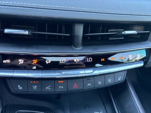 Used 2026 Cadillac CT5 V w/ Technology Package AWD/4WD image 17