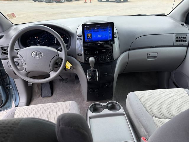Used 2009 Toyota Sienna LE FWD image 26