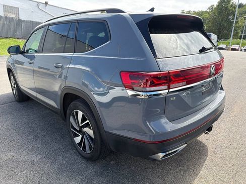 Used 2025 Volkswagen Atlas SE AWD/4WD image 8