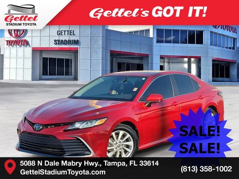 Used 2023 Toyota Camry LE image 1