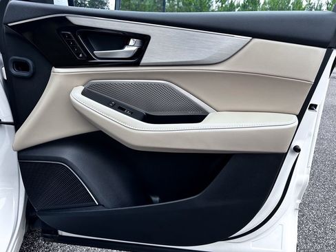 Used 2024 Acura MDX SH-AWD w/ Technology Package image 39