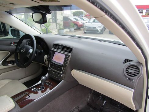 Used 2012 Lexus IS 250 w/ Premium Pkg Value Edition RWD image 11