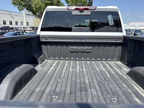 Used 2026 GMC Sierra 2500 AT4 w/ AT4 Premium Plus Package AWD/4WD image 28