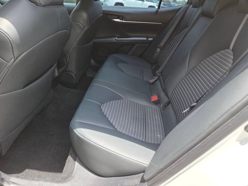 Used 2018 Toyota Camry SE FWD image 22