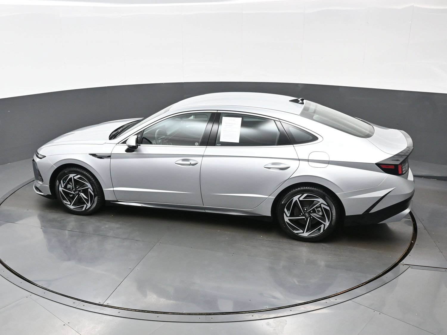 Certified 2026 Hyundai Sonata SEL FWD image 34