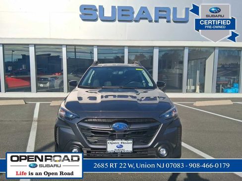 Used 2025 Subaru Outback Premium image 2
