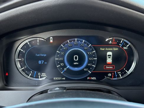 Used 2017 Cadillac Escalade Luxury image 37