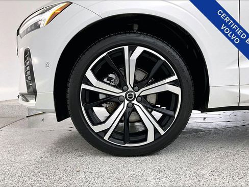 Used 2025 Volvo XC60 B5 Ultra w/ Protection Package Premier image 11