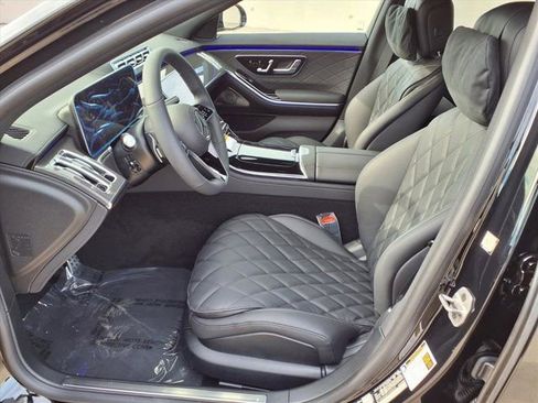 New 2026 Mercedes-Benz S 500 4MATIC image 13