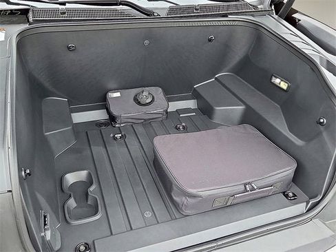 New 2026 Chevrolet Silverado EV Trail Boss image 10