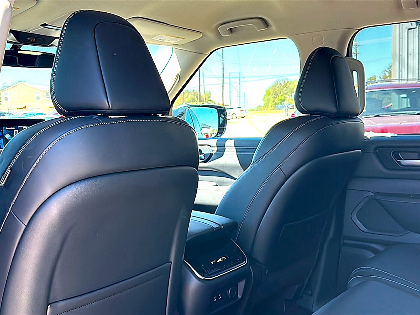 Used 2026 Nissan Armada SV RWD image 17