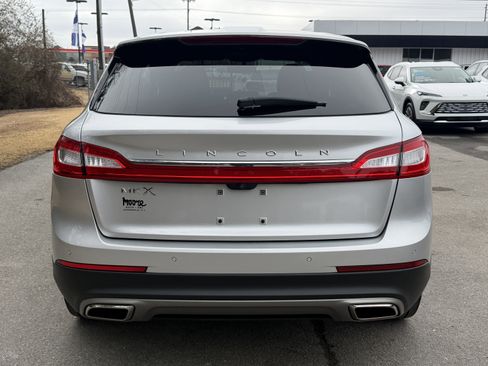 Used 2016 Lincoln MKX Reserve w/ Technology Package image 9