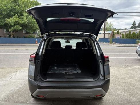 Certified 2023 Nissan Rogue SV image 10