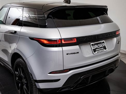 Used 2023 Land Rover Range Rover Evoque R-Dynamic SE image 19