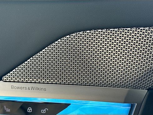 Used 2025 BMW 760i xDrive 760i xDrive w/ Executive Package image 19