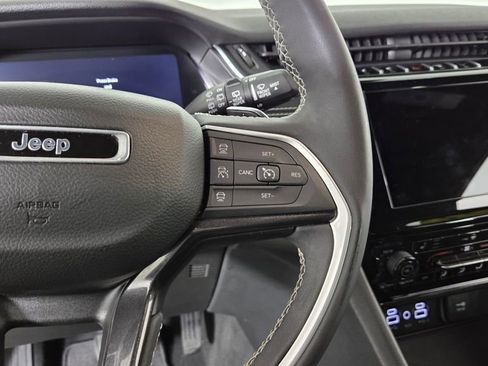 Used 2023 Jeep Grand Cherokee Altitude image 18