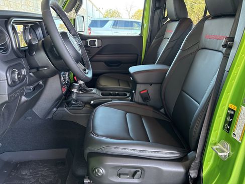 New 2026 Jeep Wrangler Unlimited Rubicon image 11