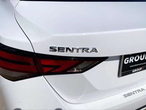 Used 2024 Nissan Sentra SV FWD image 29
