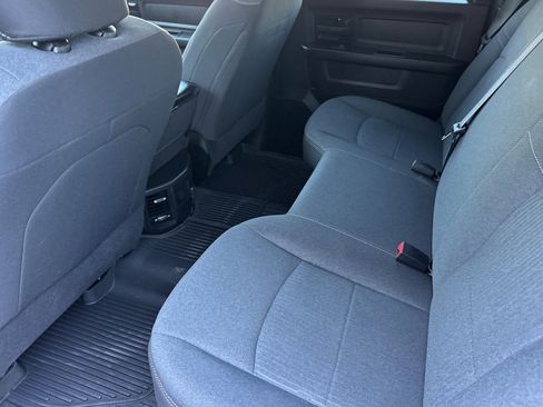 Used 2024 RAM 2500 Tradesman w/ Chrome Appearance Group image 13