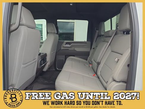 New 2026 GMC Sierra 2500 SLT w/ SLT Premium Package AWD/4WD image 15